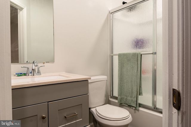 2955 HOBBLEBUSH CT, Lanham, MD 20706