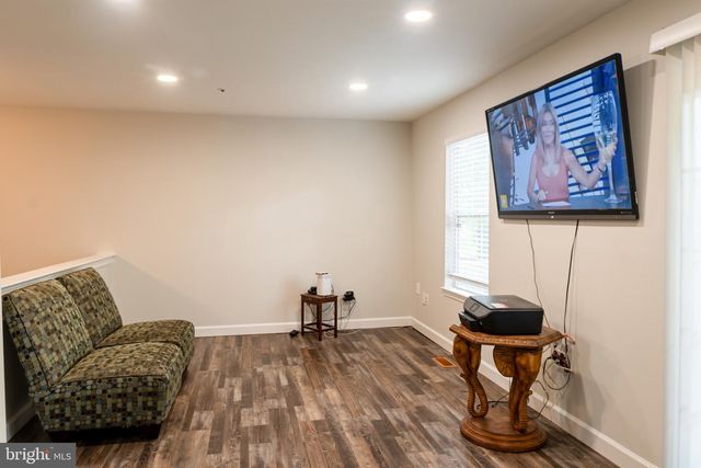 2955 HOBBLEBUSH CT, Lanham, MD 20706