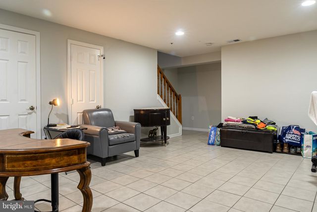 2955 HOBBLEBUSH CT, Lanham, MD 20706