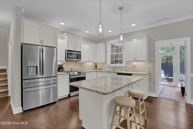 36 Beaumont Circle, Hampstead, NC 28443