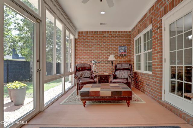36 Beaumont Circle, Hampstead, NC 28443