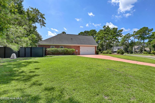 36 Beaumont Circle, Hampstead, NC 28443