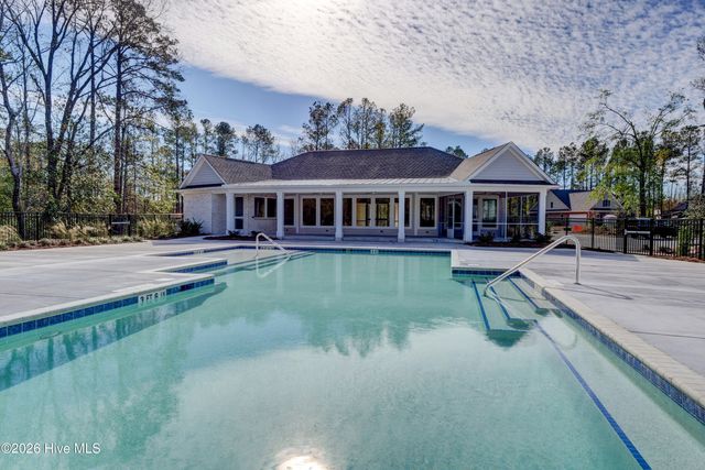 36 Beaumont Circle, Hampstead, NC 28443