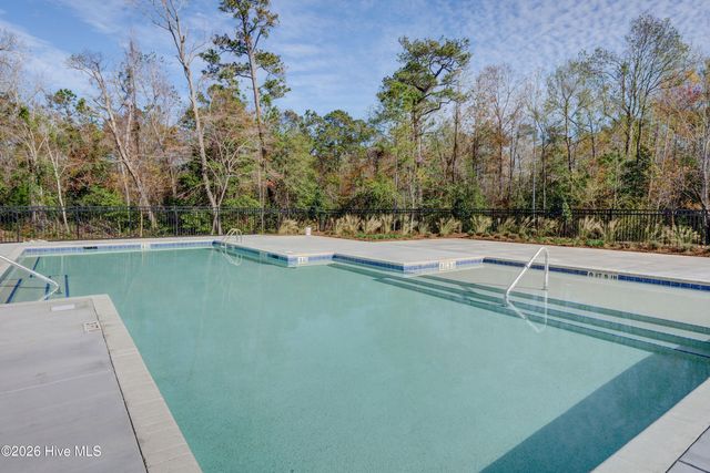 36 Beaumont Circle, Hampstead, NC 28443