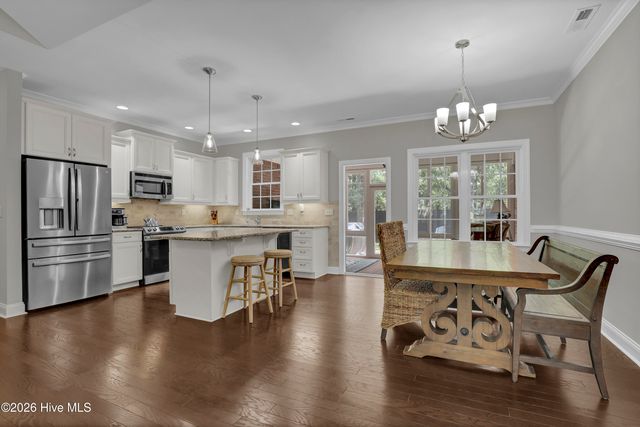 36 Beaumont Circle, Hampstead, NC 28443