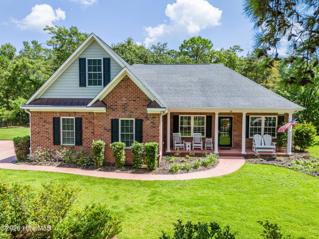 36 Beaumont Circle, Hampstead, NC 28443