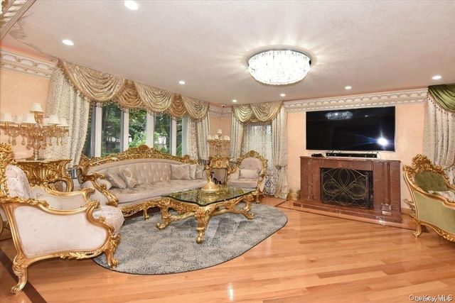 83-16 Edgerton Boulevard, Jamaica Estates, NY 11432