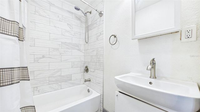 5457 72ND AVENUE N, Pinellas Park, FL 33781