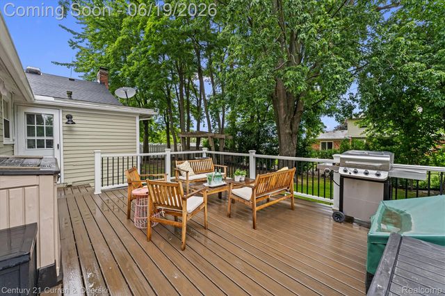 36235 7 Mile Road, Livonia, MI 48152