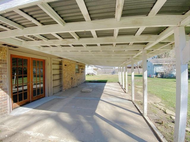 121 Clara St, Schriever, LA 70395