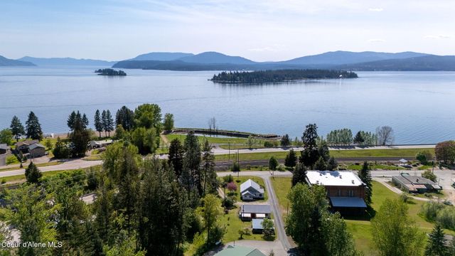 104 School Rd, Hope, ID 83836
