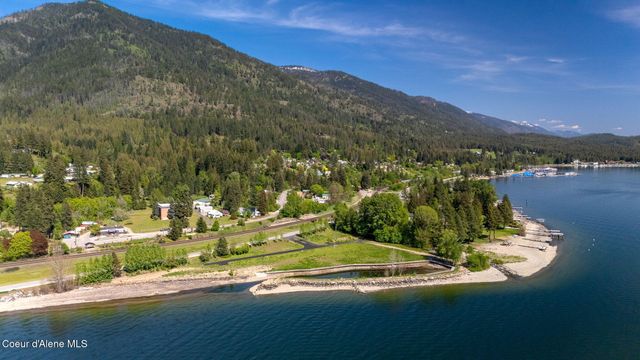 104 School Rd, Hope, ID 83836