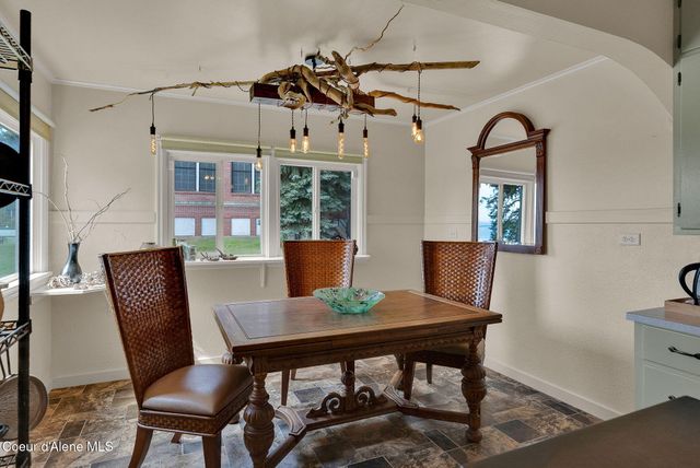 104 School Rd, Hope, ID 83836