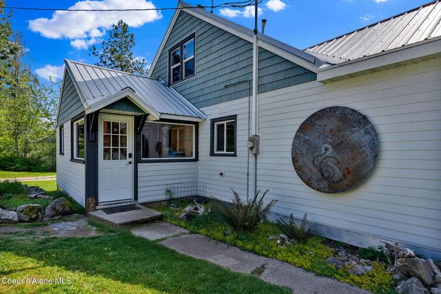 104 School Rd, Hope, ID 83836
