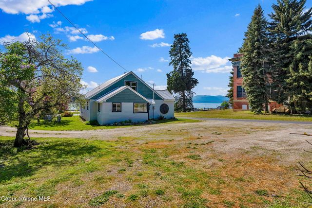 104 School Rd, Hope, ID 83836