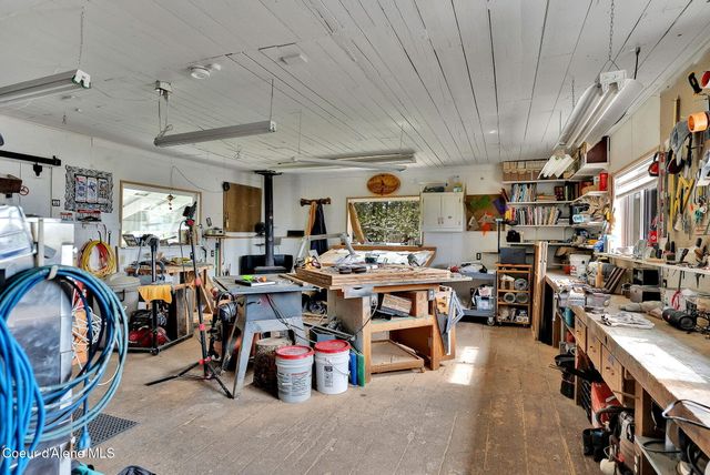 104 School Rd, Hope, ID 83836