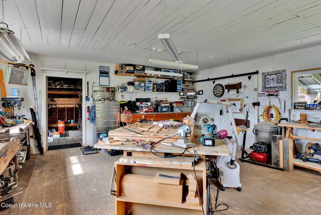 104 School Rd, Hope, ID 83836