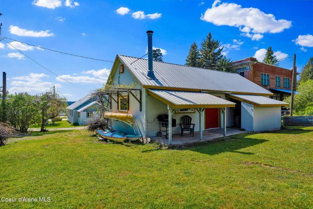 104 School Rd, Hope, ID 83836