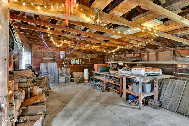 104 School Rd, Hope, ID 83836