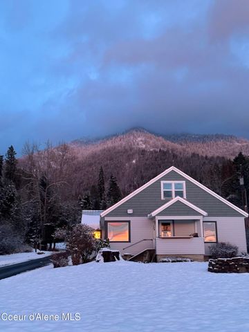 104 School Rd, Hope, ID 83836