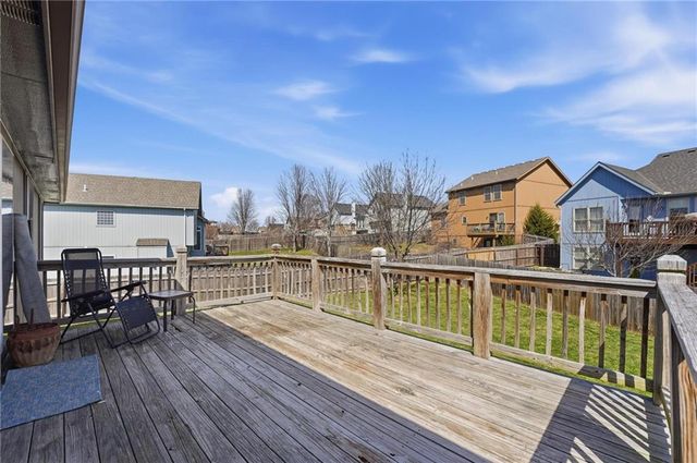 11207 N Summit Street, Kansas City, MO 64155