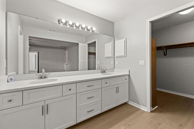 925 RED DANDY DRIVE, Orlando, FL 32818