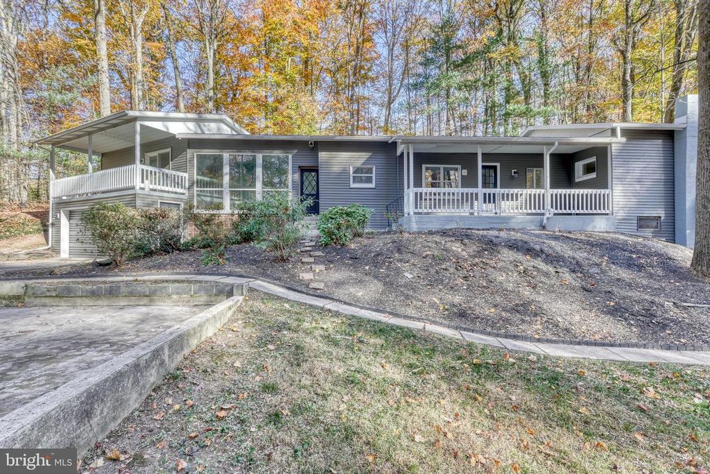 494 OLD YORK RD, New Cumberland, PA 17070