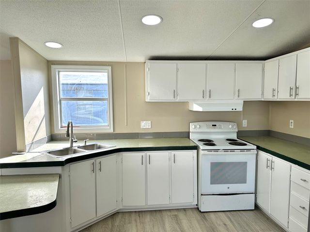 4602 Durant Ave, Deer Park, TX 77536