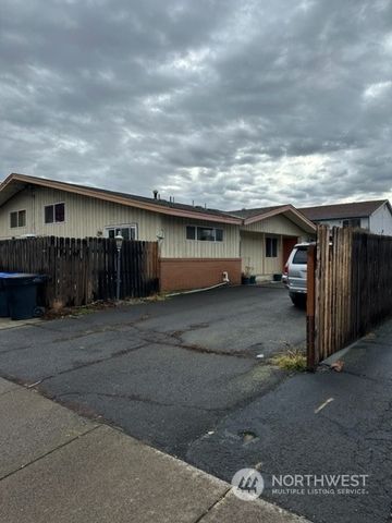 1808 Evergreen Street, Walla Walla, WA 99362