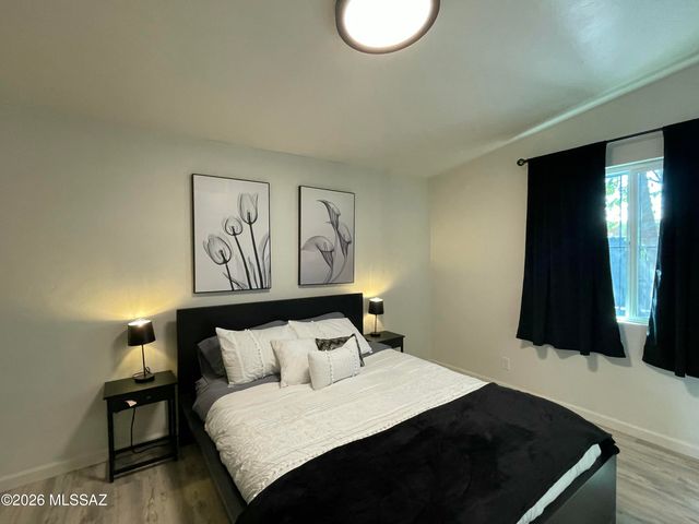 2535 N Dodge Boulevard, Tucson, AZ 85716