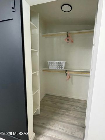 2535 N Dodge Boulevard, Tucson, AZ 85716