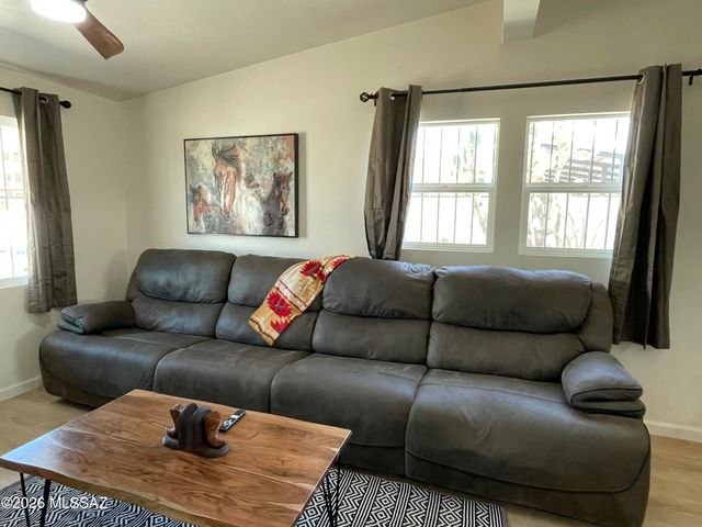 2535 N Dodge Boulevard, Tucson, AZ 85716