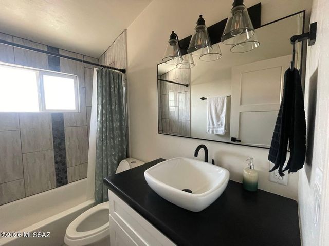 2535 N Dodge Boulevard, Tucson, AZ 85716