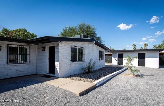 2535 N Dodge Boulevard, Tucson, AZ 85716