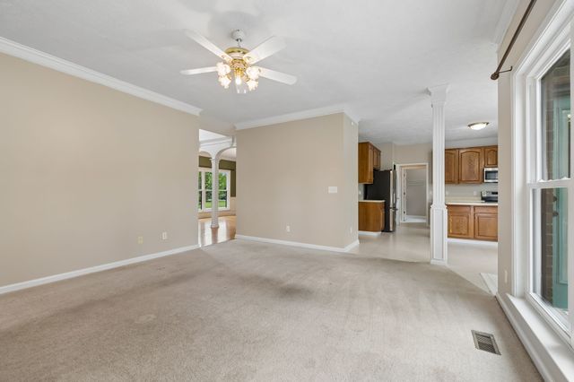3073 Schoolside St, Murfreesboro, TN 37128
