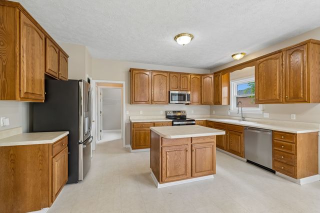 3073 Schoolside St, Murfreesboro, TN 37128