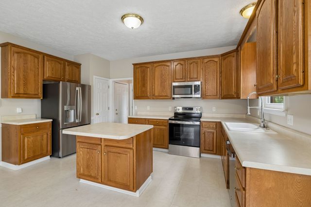 3073 Schoolside St, Murfreesboro, TN 37128