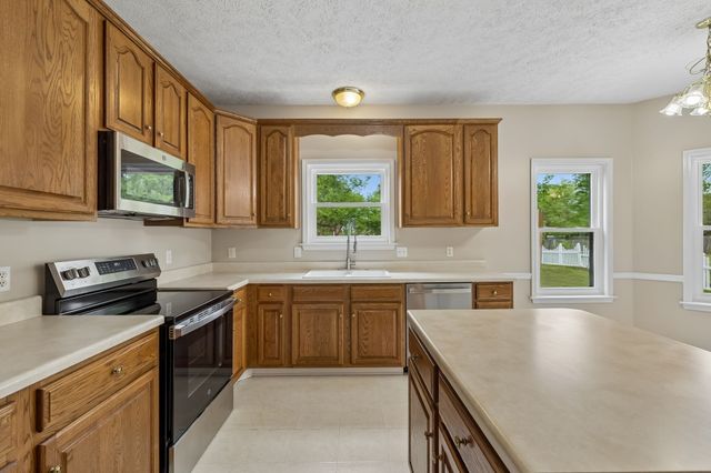 3073 Schoolside St, Murfreesboro, TN 37128