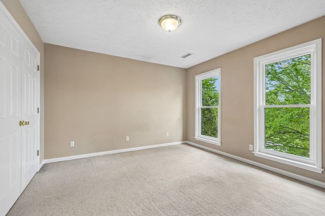 3073 Schoolside St, Murfreesboro, TN 37128