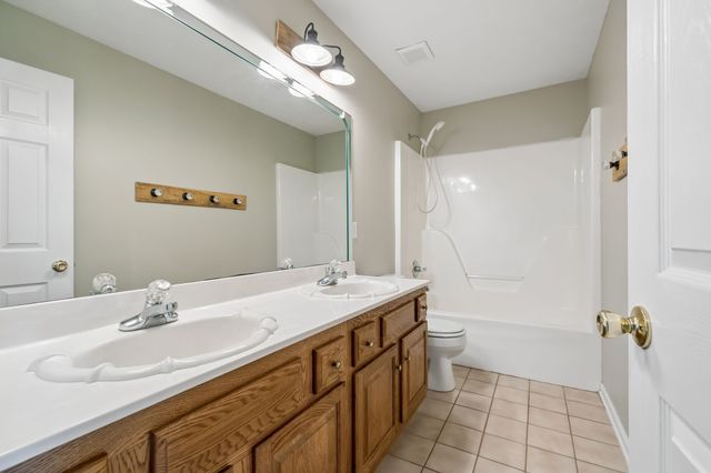 3073 Schoolside St, Murfreesboro, TN 37128