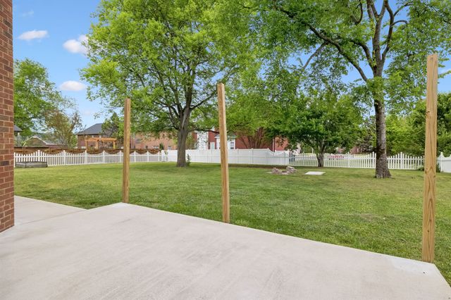 3073 Schoolside St, Murfreesboro, TN 37128