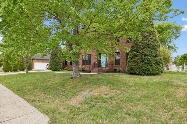 3073 Schoolside St, Murfreesboro, TN 37128
