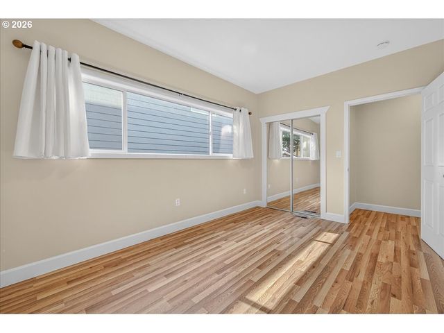 2704 Se 84TH Ave, Portland, OR 97266