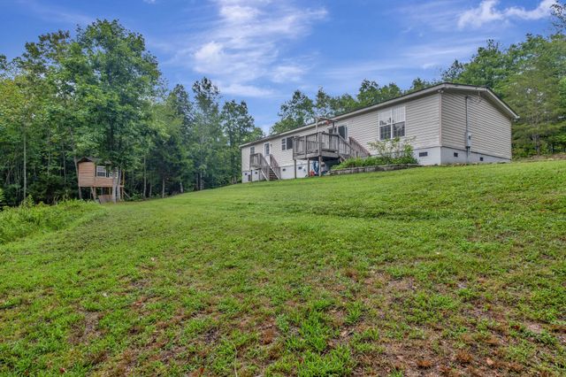 2037 Trace Creek Rd, Centerville, TN 37033