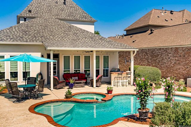 11035 Shoreline Dr, Baton Rouge, LA 70809