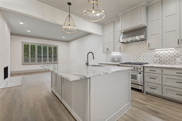 6030 Steamboat Drive, Dallas, TX 75230