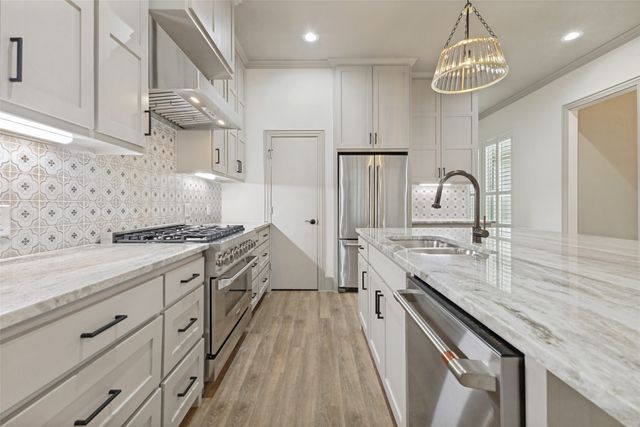 6030 Steamboat Drive, Dallas, TX 75230