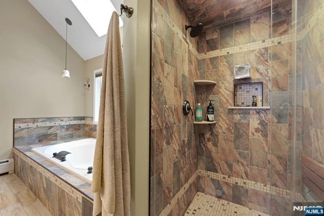 1 Broadway, Park Ridge, NJ 07656