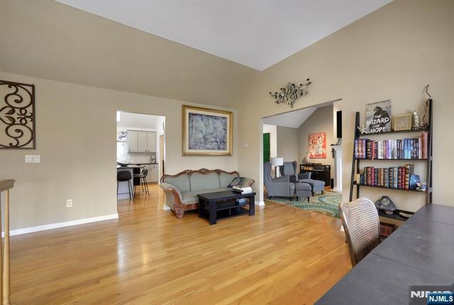 1 Broadway, Park Ridge, NJ 07656