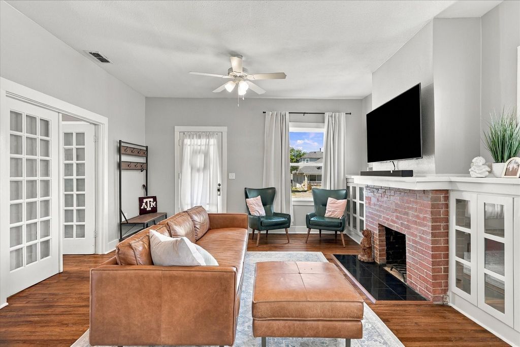 1933 Fairmount Avenue, Fort Worth, TX 76110 — photo 5